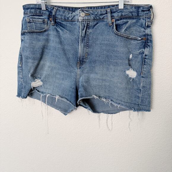 [Old Navy] O.G. Short High Rise Distressed Mid Wash Cut Off Denim Shorts Size 18 - Picture 5 of 10